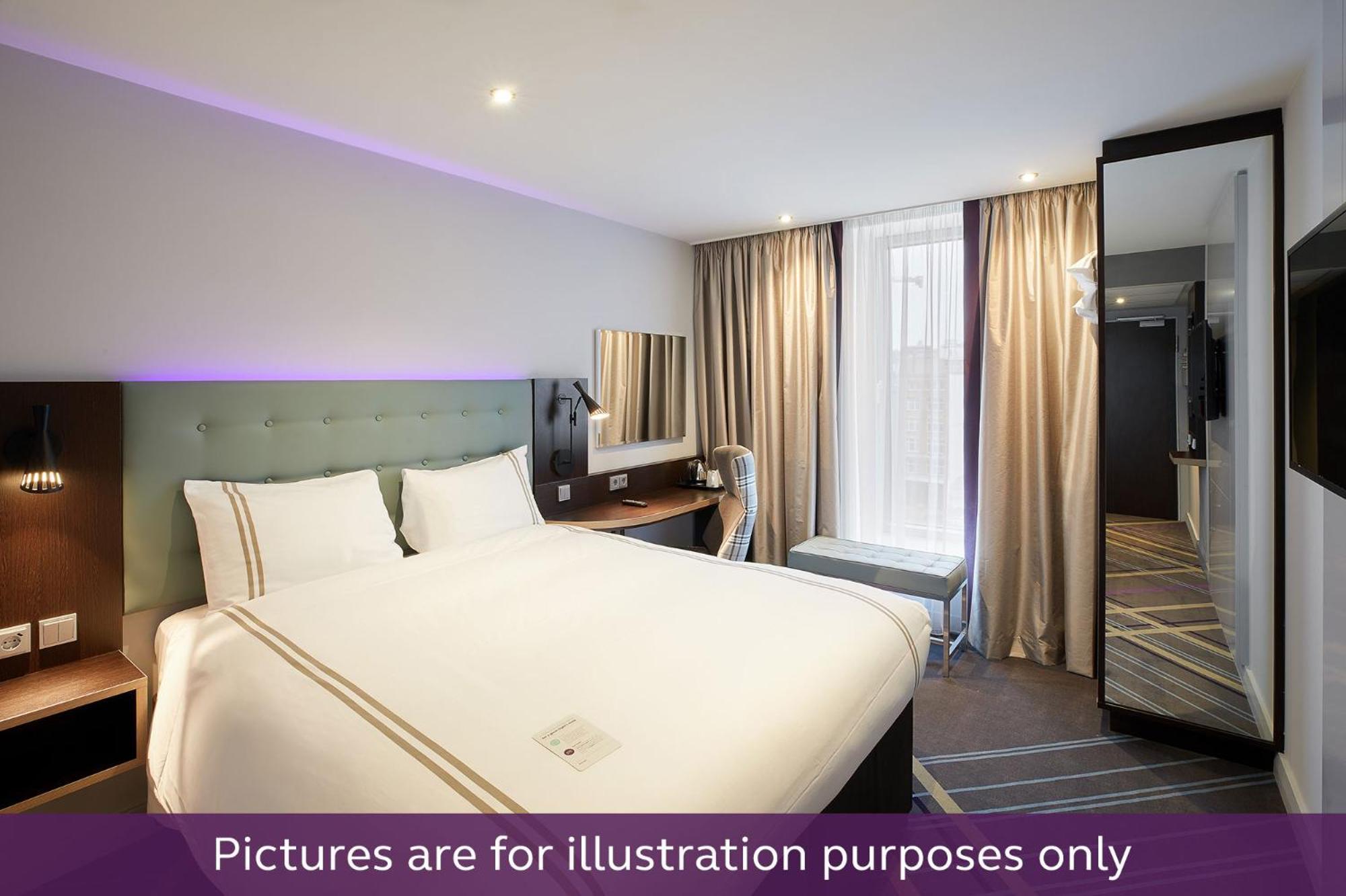 Premier Inn Hamburg City Millerntor Exterior foto