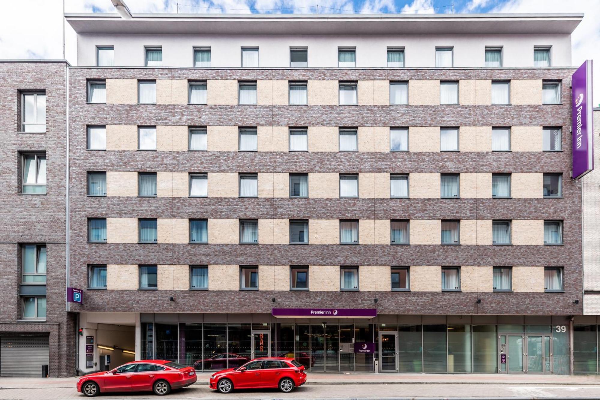 Premier Inn Hamburg City Millerntor Exterior foto